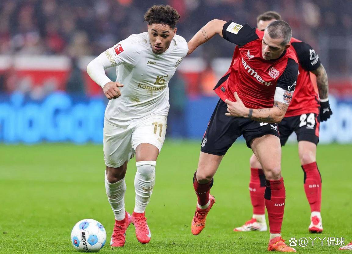 体育博彩app-勒沃库森首发